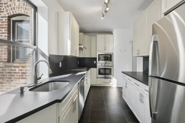 $3,895 | 333 Fairmount Avenue, Unit 5K, Jersey City, NJ 07306