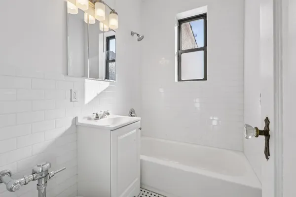 $3,895 | 333 Fairmount Avenue, Unit 5K, Jersey City, NJ 07306