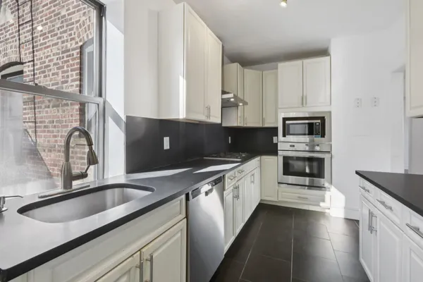 $3,895 | 333 Fairmount Avenue, Unit 5K, Jersey City, NJ 07306