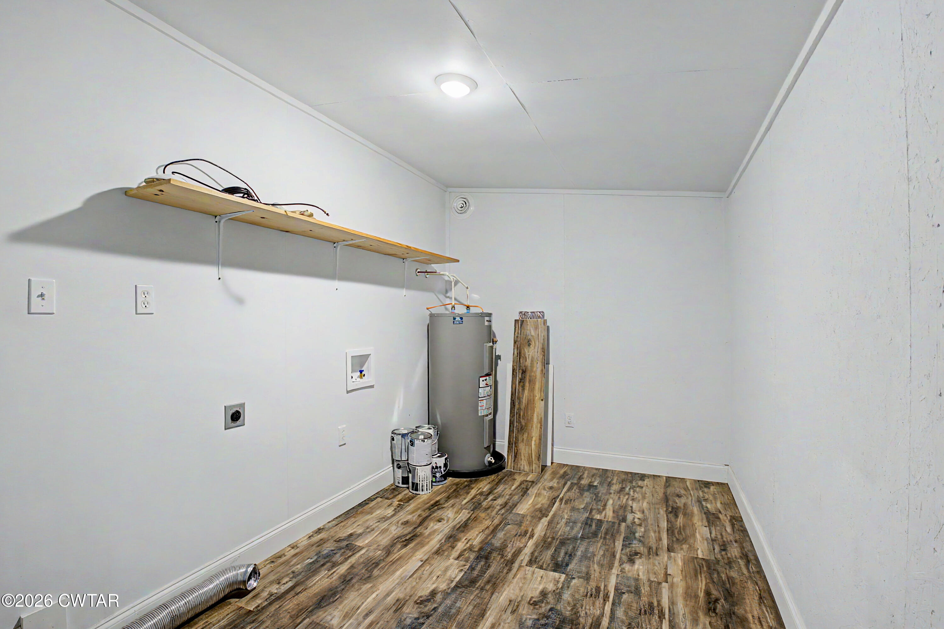 113 Church Street Gleason, TN 38229 - Photo 15 of 21 a view of a room with closet