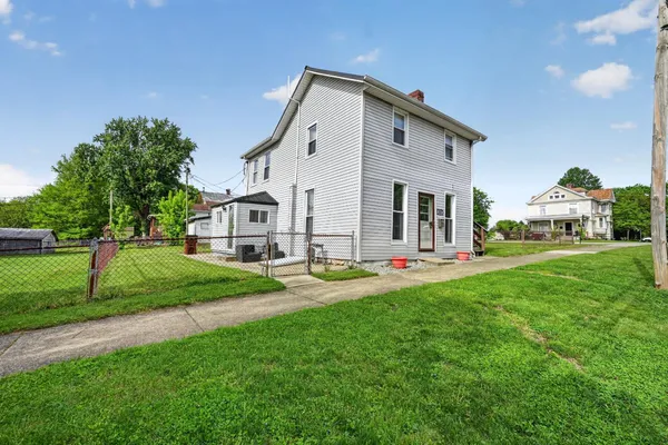 $129,900 | 321 2nd Street, Rising Sun, IN 47040