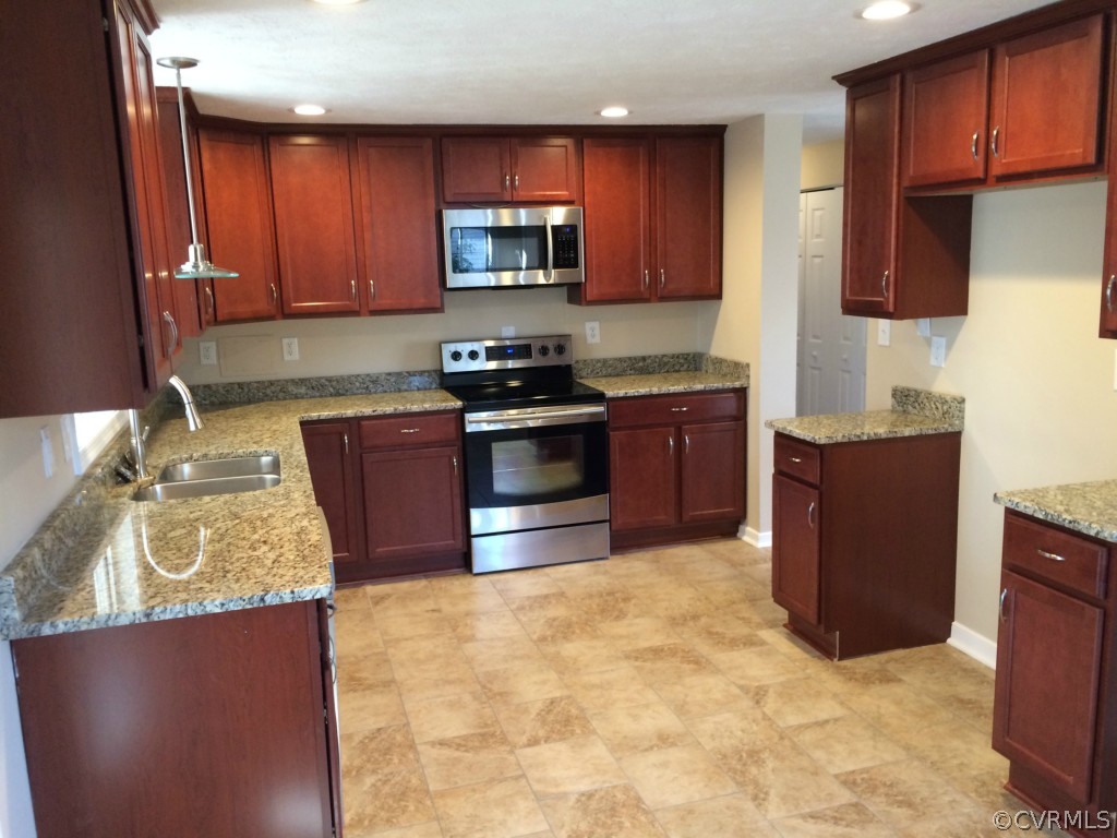 9303 Classic Road Glen Allen, VA 23060 - Photo 3 of 10 Gallery Image 3