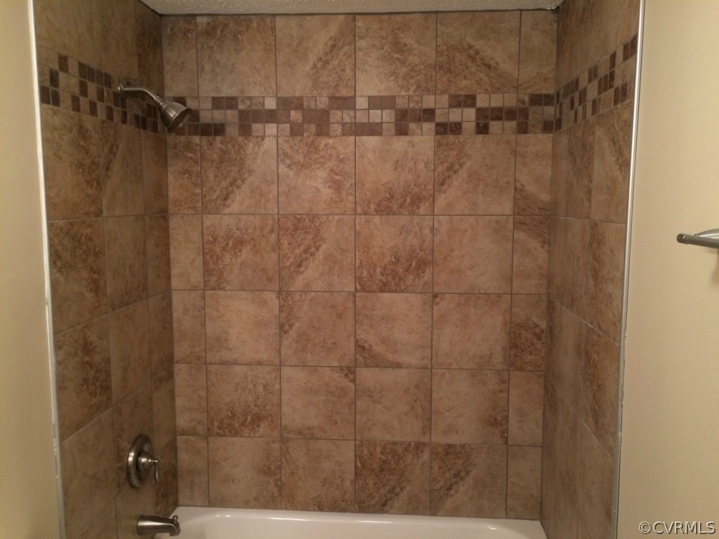 9303 Classic Road Glen Allen, VA 23060 - Photo 5 of 10 Gallery Image 5