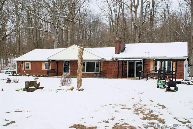 $525,000 | 6010 Cardinal Drive Northwest, Depauw, IN 47115