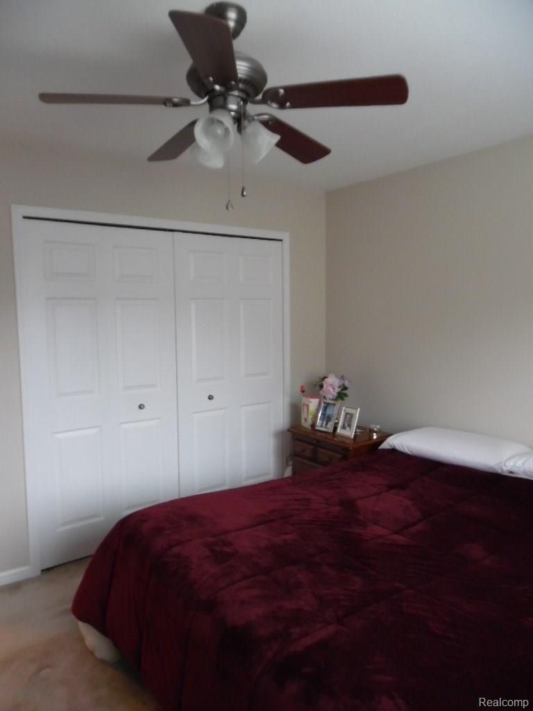 16627 Carter Road Trenton, MI 48183 - Photo 24 of 38 SAM_1707.JPG