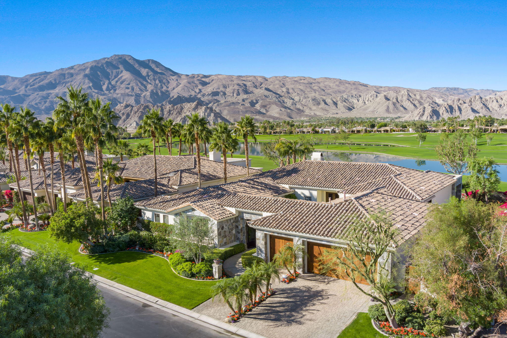 57665 Black Diamond La Quinta, CA 92253 - Photo 6 of 63 6-web-or-mls-SBBlackDiamond_1221_006