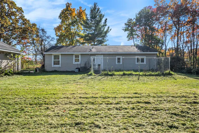 $293,000 | 5475 14 Mile Court Northeast, Rockford, MI 49341