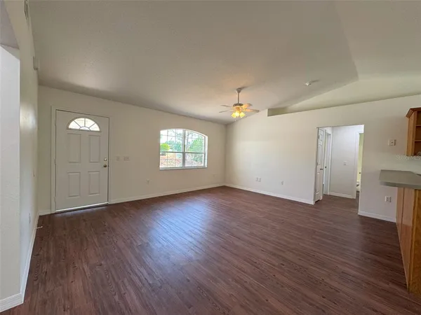 $1,700 | 519 Hemlock Street, Inverness, FL 34452