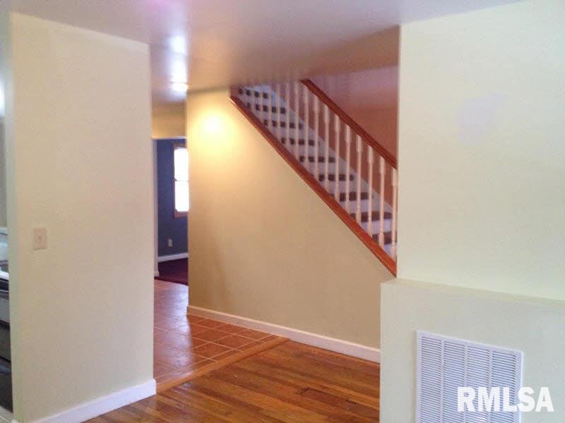3200 Chautauqua Road Carbondale, IL 62901 - Photo 13 of 23 Gallery Image 13