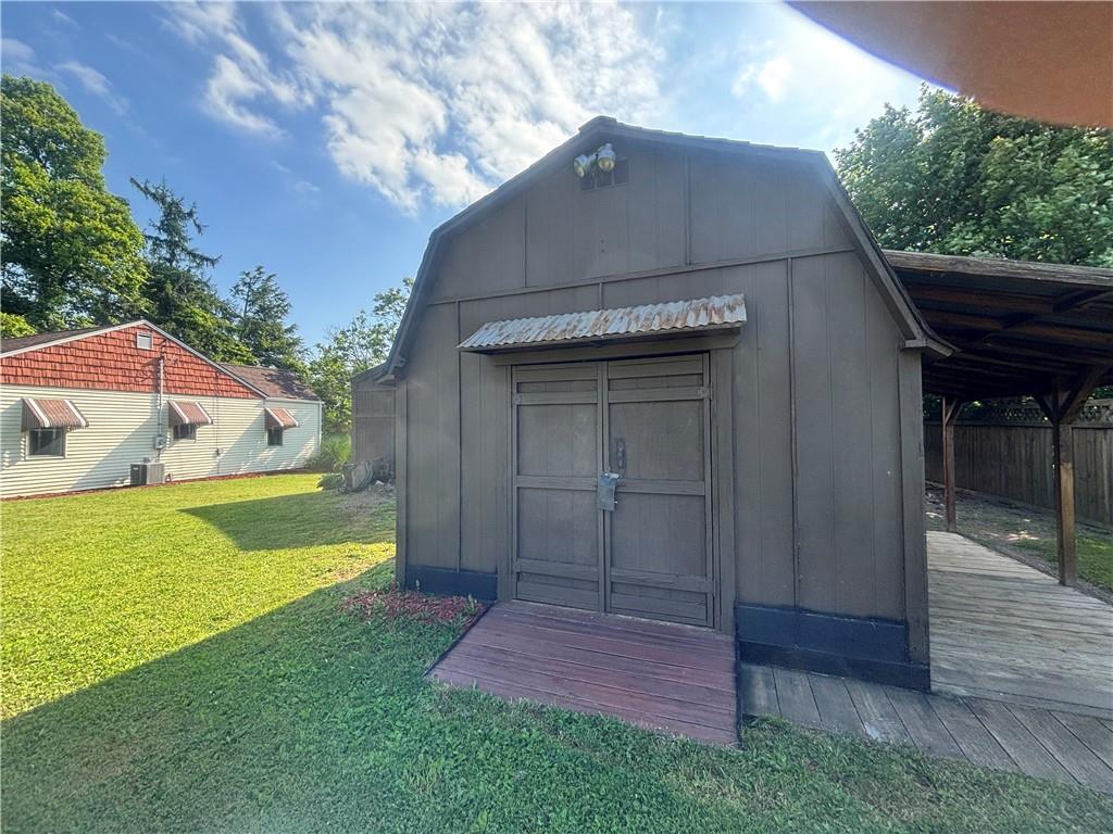 26 Mt View Drive Burgettstown, PA 15021 - Photo 10 of 45 a front view of a house with garden