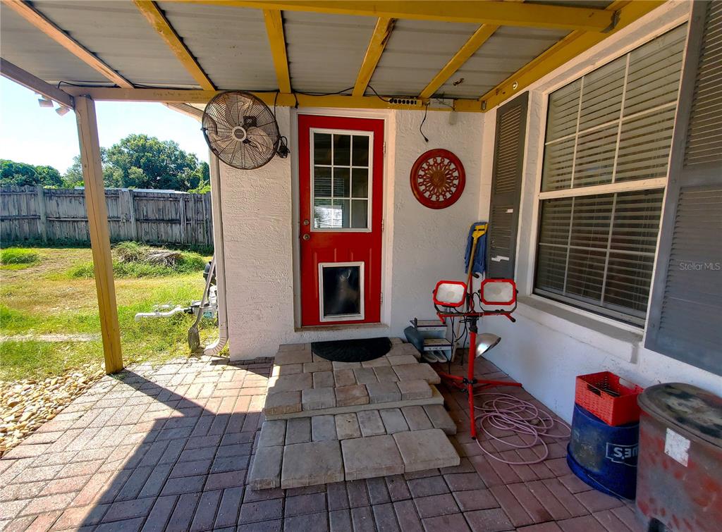 13599 Southeast 51st Terrace Summerfield, FL 34491 - Photo 38 of 44 a front view of a house with garden