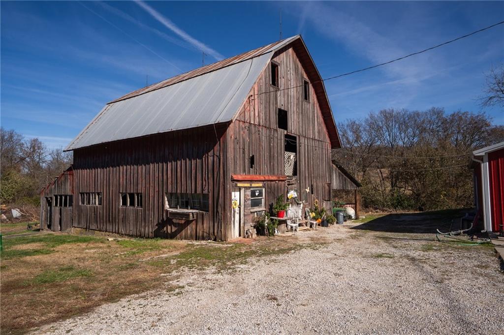 770 East 1300th Road Lawrence, KS 66049 - Photo 38 of 48