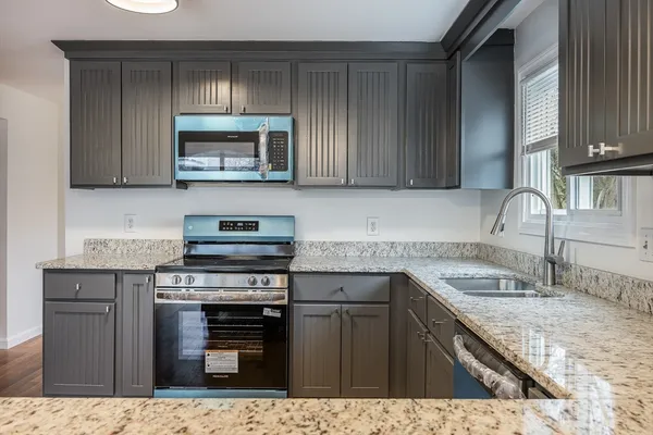 $3,000 | 25 Enfield Street, Unit 1, North Andover, MA 01845