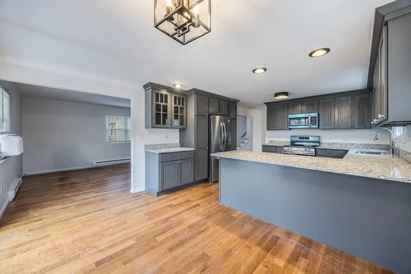 $3,000 | 25 Enfield Street, Unit 1, North Andover, MA 01845