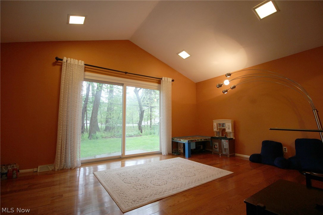 2177 Halcyon Road Beachwood, OH 44122 - Photo 4 of 16