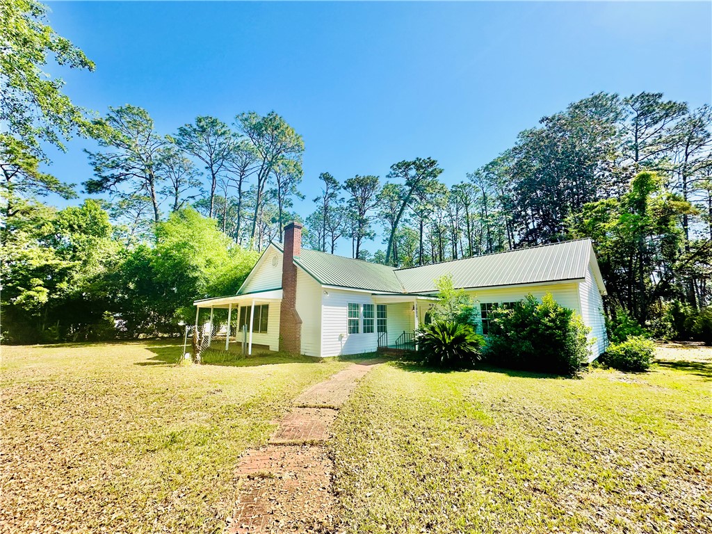 1005 Seminole Trail Waycross, GA 31501 - Photo 2 of 43