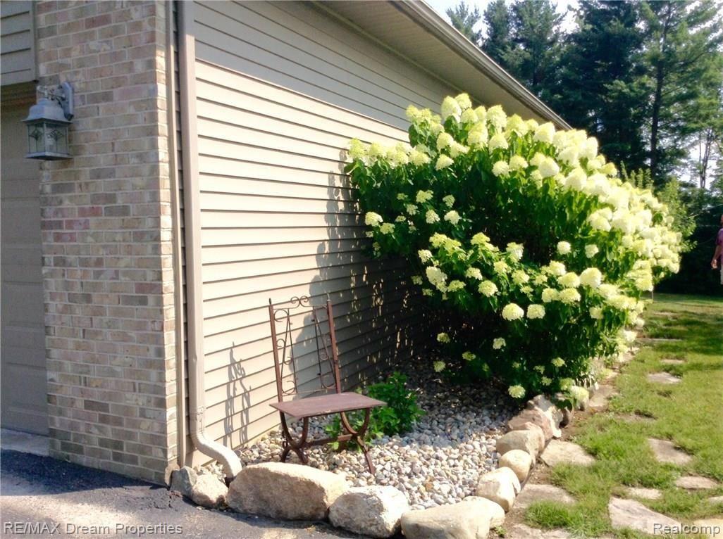 6490 Golf Club Road Howell, MI 48843 - Photo 3 of 66 image.jpg