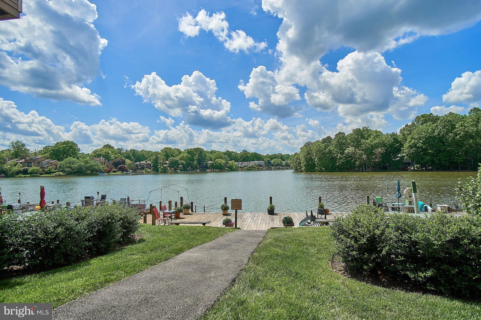 11180 Harbor Court Reston, VA 20191 - Photo 17 of 22 Harbor Point Community Dock