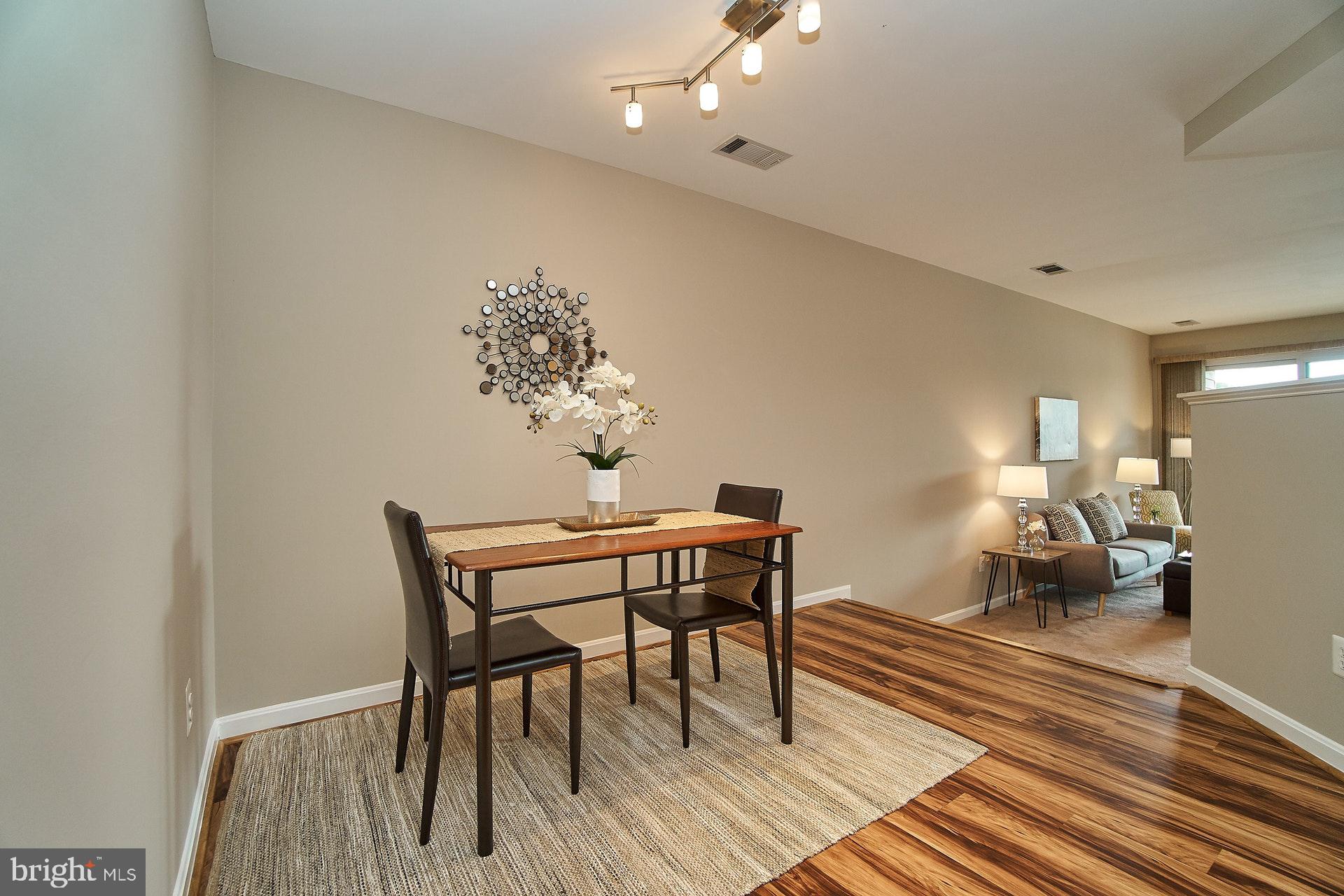11180 Harbor Court Reston, VA 20191 - Photo 10 of 22 Dining Room