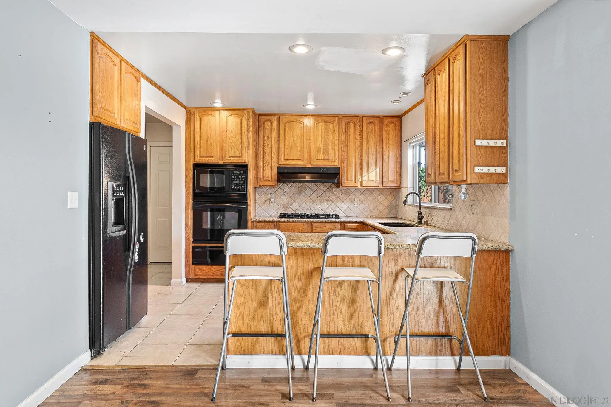 9731 Abbeyfield Road Santee, CA 92071 - Photo 11 of 41 Gallery Image 11