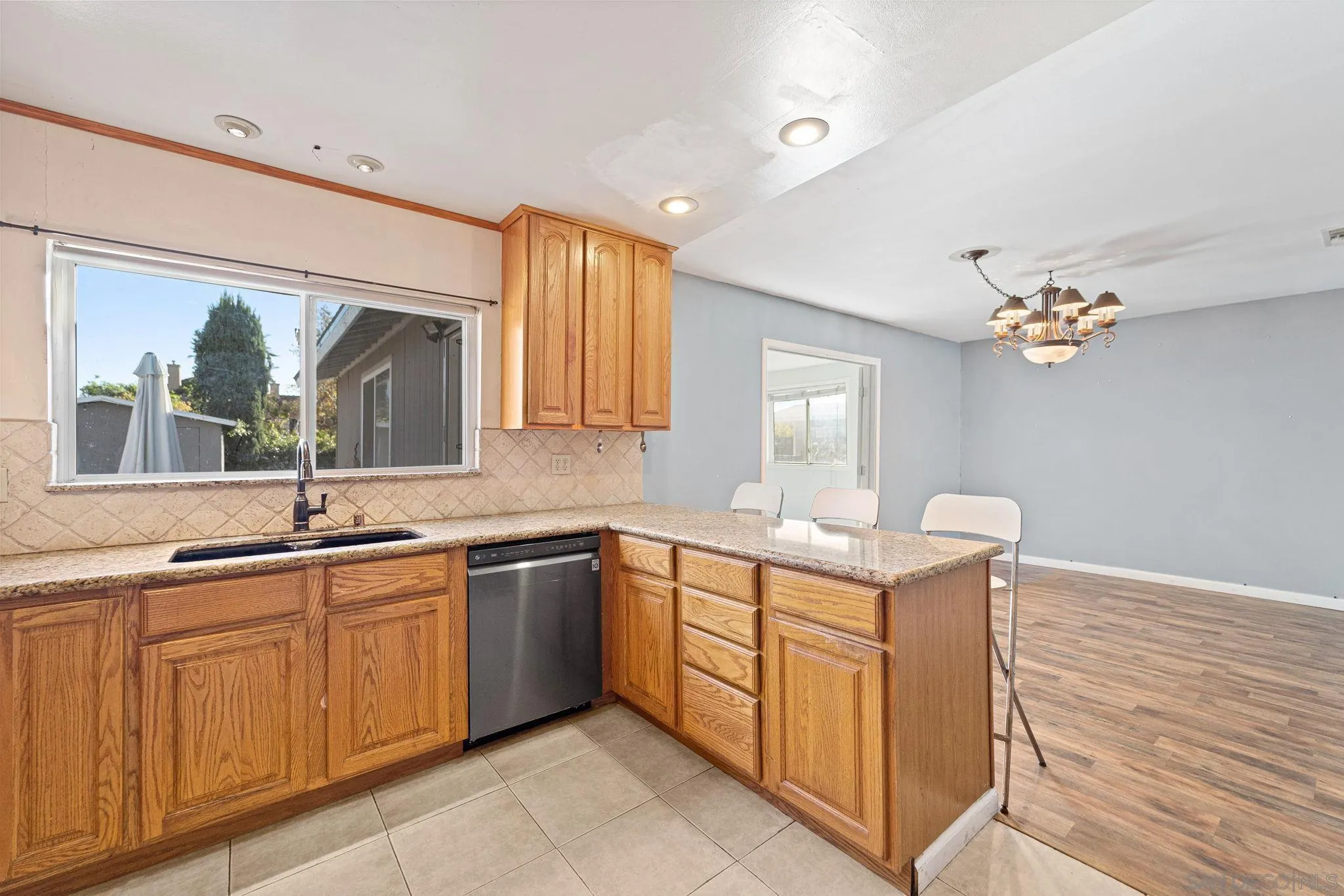9731 Abbeyfield Road Santee, CA 92071 - Photo 14 of 41 Gallery Image 14