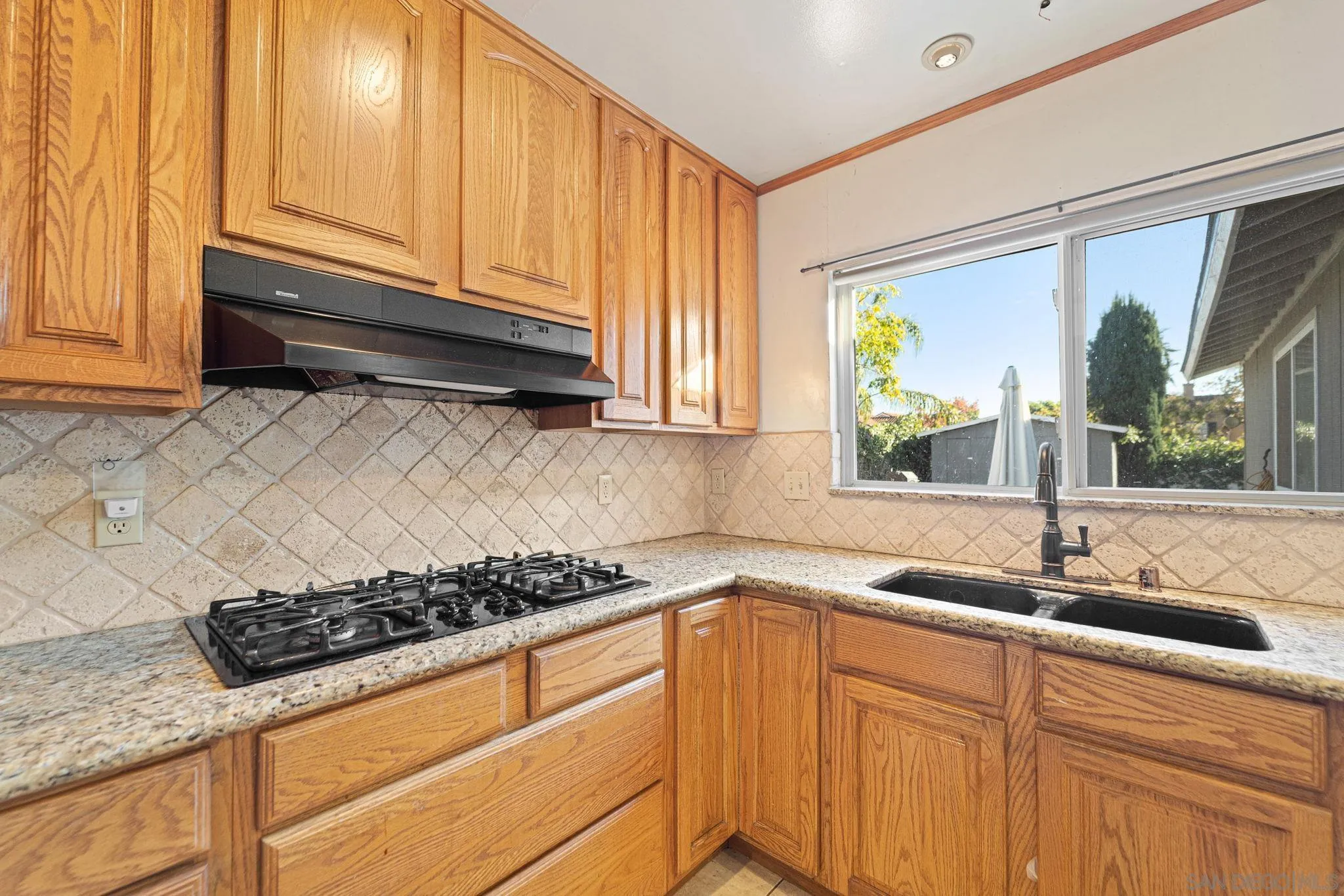 9731 Abbeyfield Road Santee, CA 92071 - Photo 17 of 41 Gallery Image 17