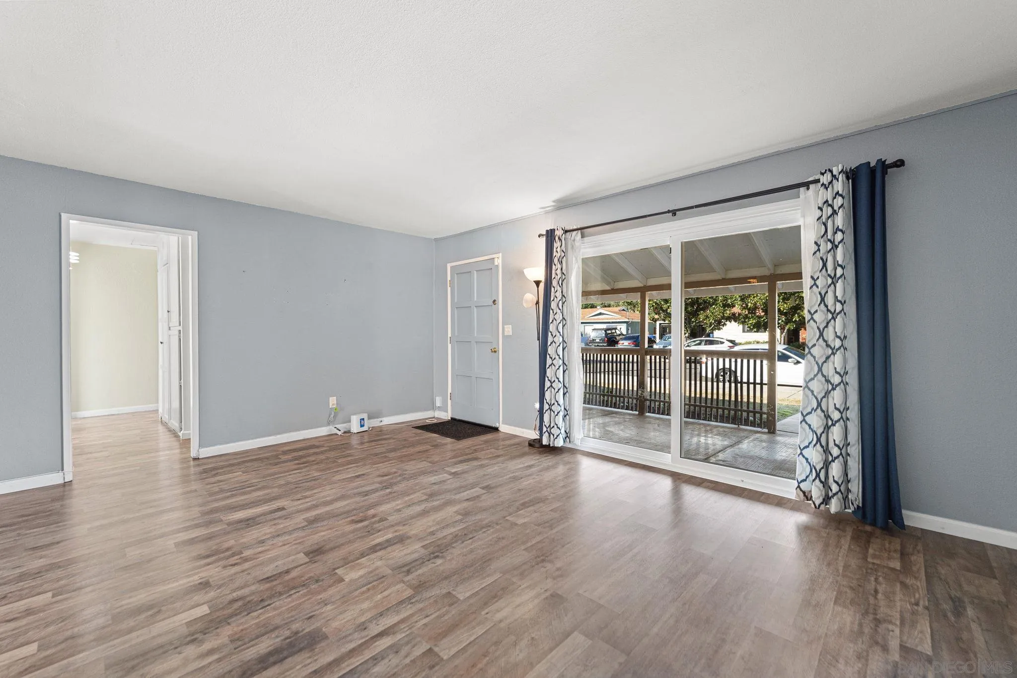 9731 Abbeyfield Road Santee, CA 92071 - Photo 4 of 41 Gallery Image 4