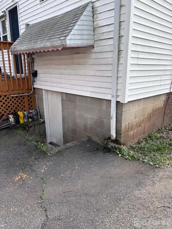 $2,100 | 211 South 11th Avenue, Unit 2, Highland Park, NJ 08904