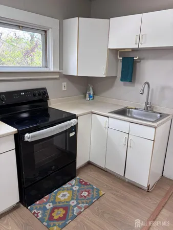$2,100 | 211 South 11th Avenue, Unit 2, Highland Park, NJ 08904