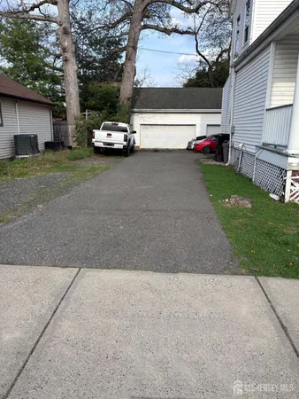 $2,100 | 211 South 11th Avenue, Unit 2, Highland Park, NJ 08904