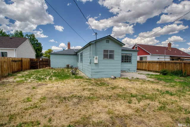 $2,325 | 255 G. Street, Sparks, NV 89431