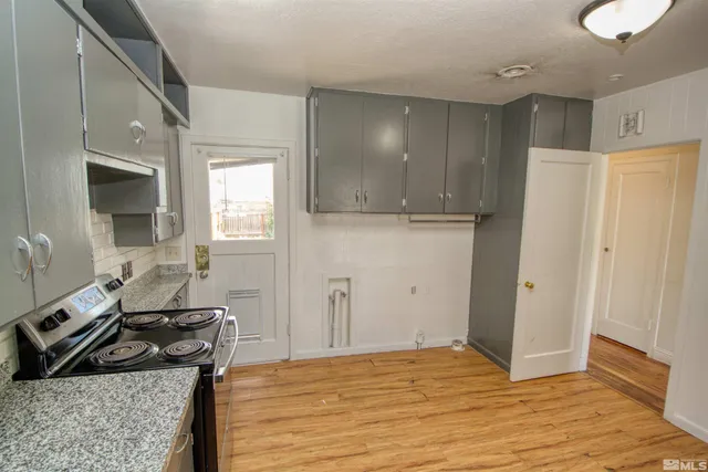 $2,325 | 255 G. Street, Sparks, NV 89431