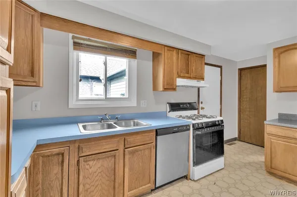$214,900 | 241 South Division Street, Buffalo, NY 14204