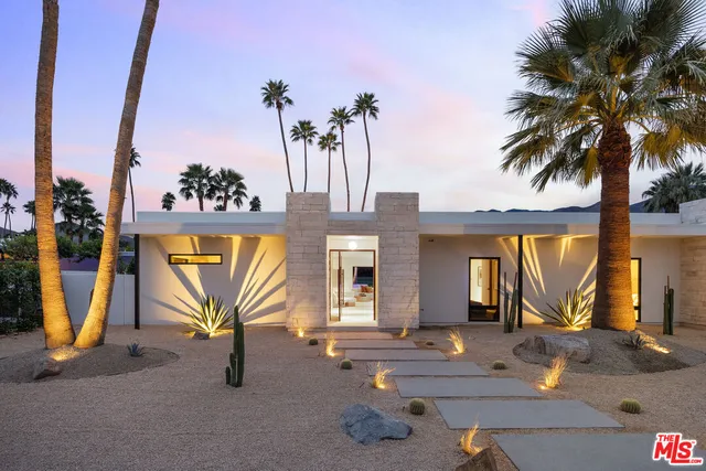 $4,300,000 | 483 East Santiago Way, Palm Springs, CA 92264