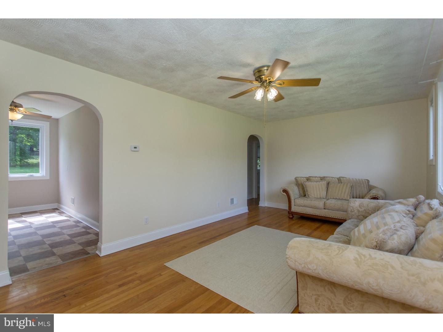 3214 Goodley Road Garnet Valley, PA 19060 - Photo 4 of 17 Living Room