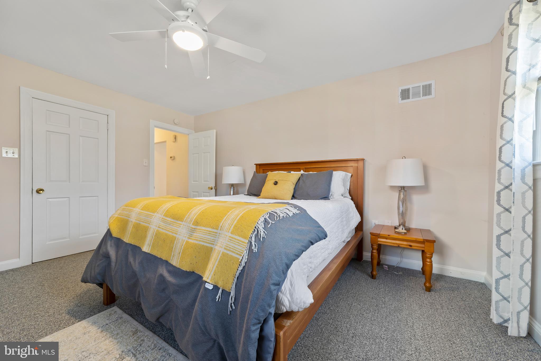 112 Yardley Commons Yardley, PA 19067 - Photo 19 of 25 Master Bedroom