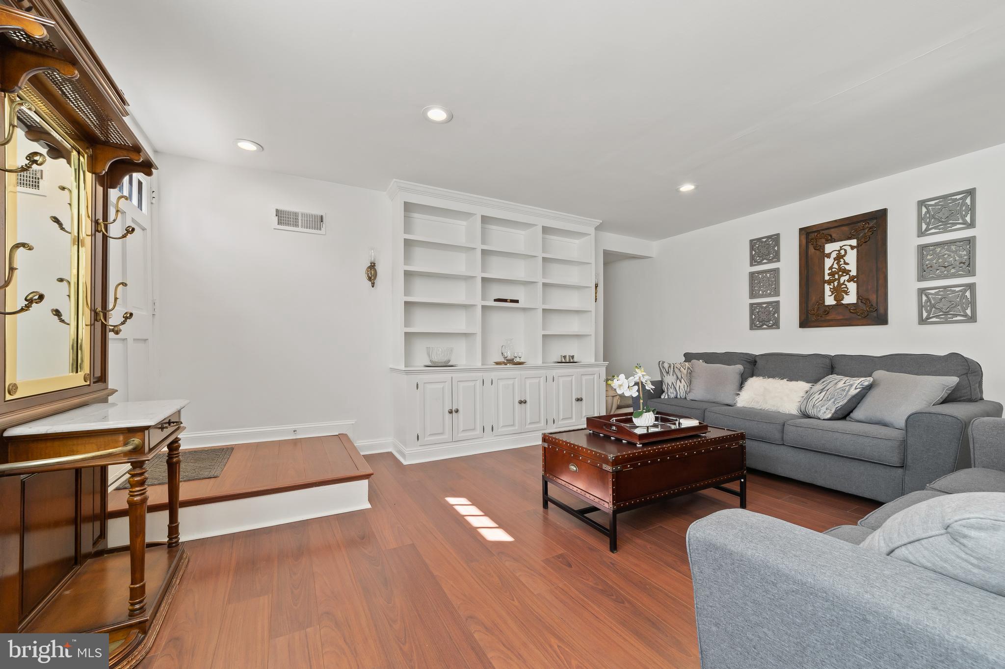 112 Yardley Commons Yardley, PA 19067 - Photo 9 of 25 Custom Built-in Cabinetry