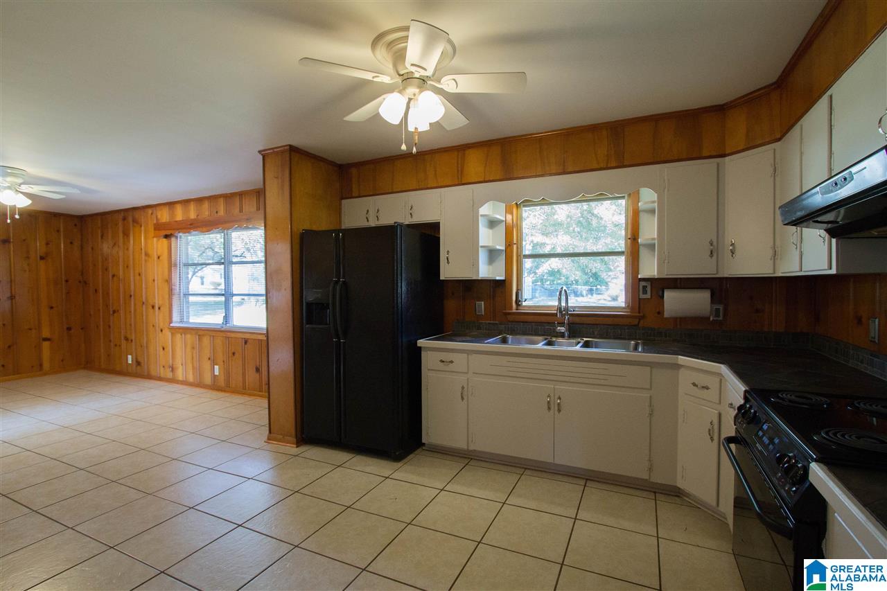 948 5th Avenue Southwest Alabaster, AL 35007 - Photo 13 of 50