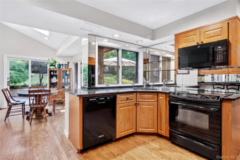 $1,599,000 | 165 Salem Road, East Hills, NY 11577