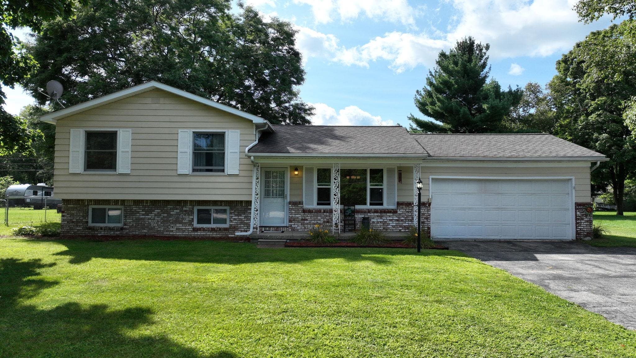 5447 North Seymour Road Flushing, MI 48433 - Photo 1 of 53 50152883-9b982156-59bd-4122-bd41-bf567fe2f8e4.JPG