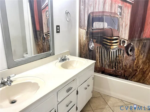 $559,950 | 2049 Riddle Road, Blackstone, VA 23824