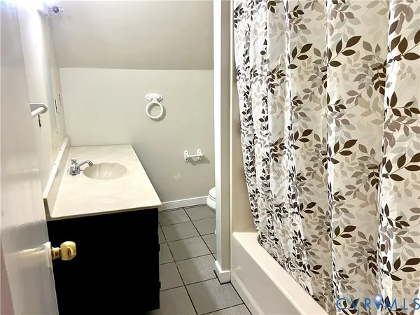 $559,950 | 2049 Riddle Road, Blackstone, VA 23824