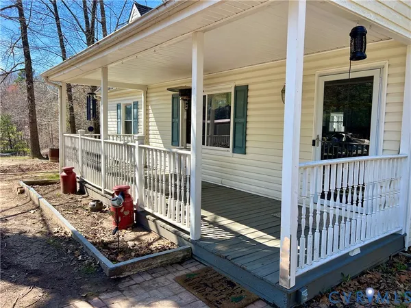 $559,950 | 2049 Riddle Road, Blackstone, VA 23824