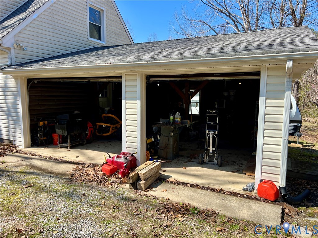 2049 Riddle Road Blackstone, VA 23824 - Photo 34 of 44 View of garage