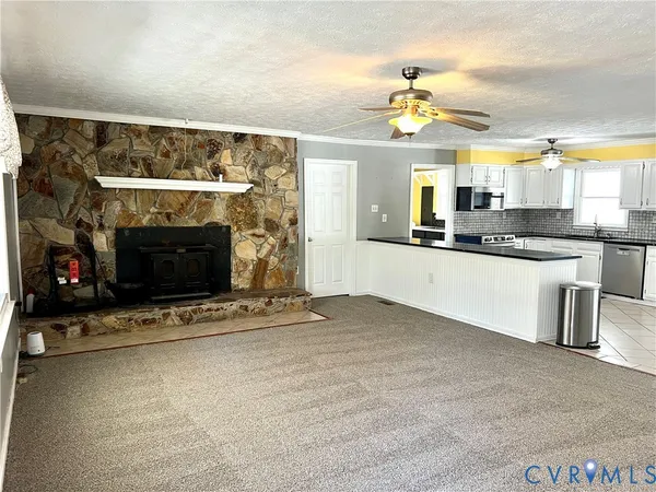 $549,950 | 2049 Riddle Road, Blackstone, VA 23824