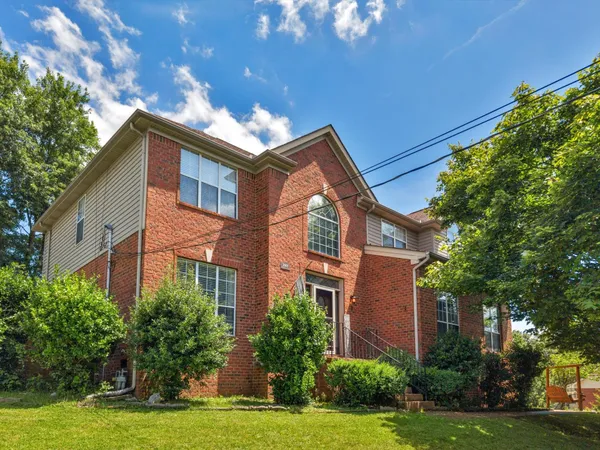 $545,900 | 2601 Windsor Lane, Old Hickory, TN 37138