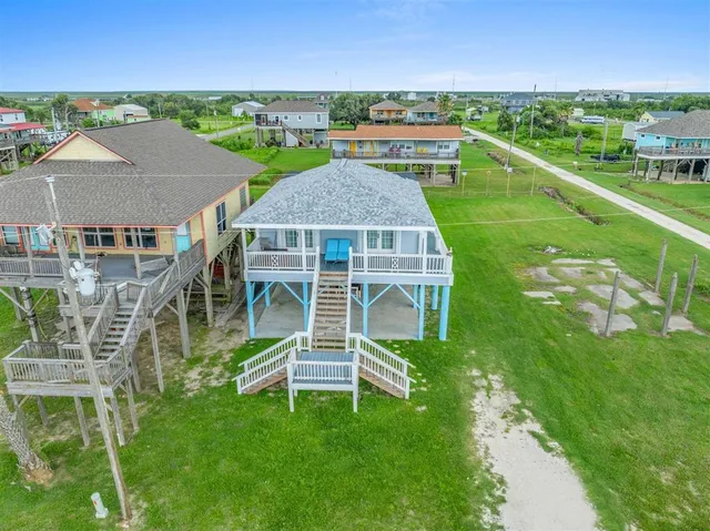 $375,000 | 122 Beach Boulevard, Cameron, LA 70631