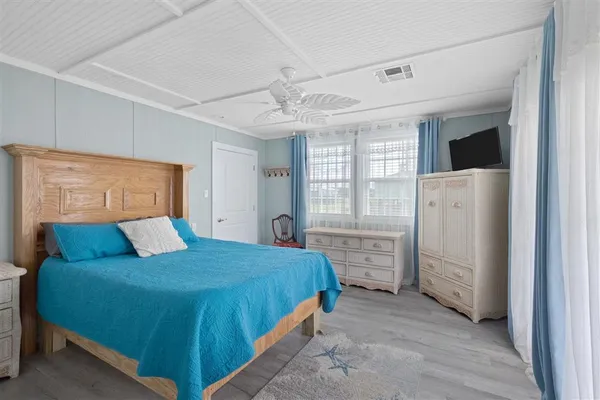 $375,000 | 122 Beach Boulevard, Cameron, LA 70631