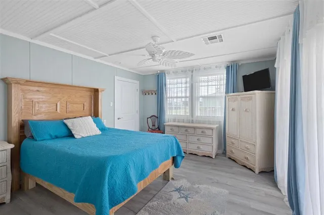 $375,000 | 122 Beach Boulevard, Cameron, LA 70631