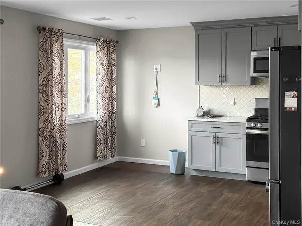 $3,600 | 84 Commonwealth Avenue, Merrick, NY 11566